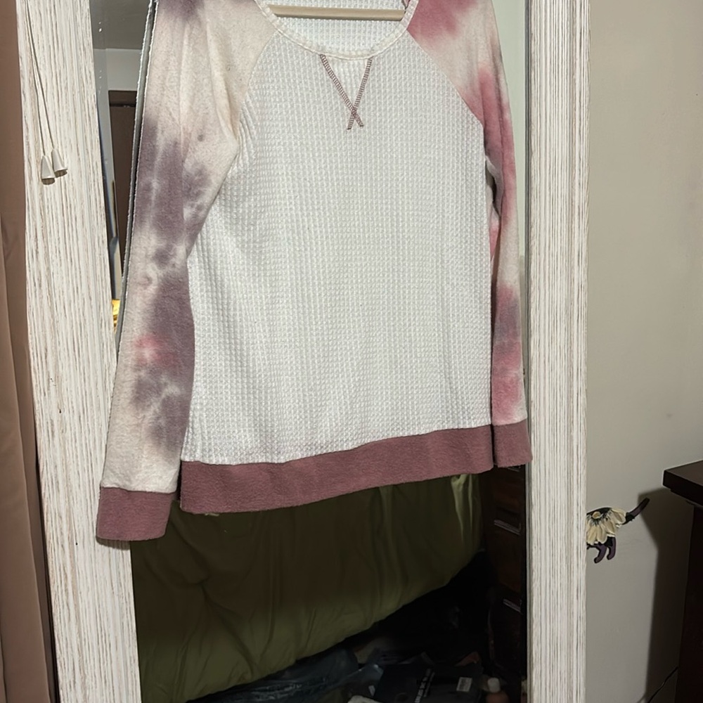 Magnolia Long Sleeve Tie-Dye Tee